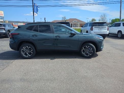 New 2026 Chevrolet Trax LT w/ LT Convenience Package FWD image 23