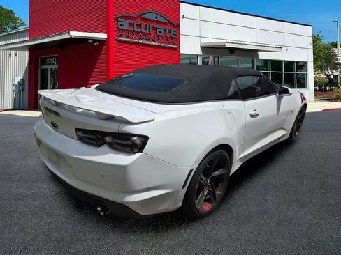 Used 2019 Chevrolet Camaro SS RWD image 3