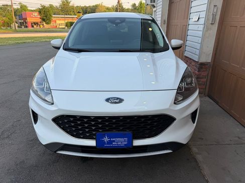 Used 2021 Ford Escape SE w/ Convenience Package FWD image 4