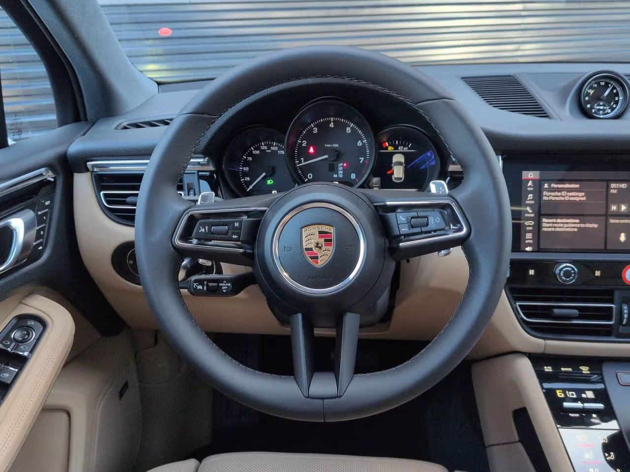 Certified 2026 Porsche Macan AWD/4WD image 16
