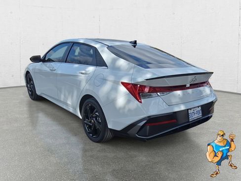 New 2026 Hyundai Elantra SEL Sport image 7