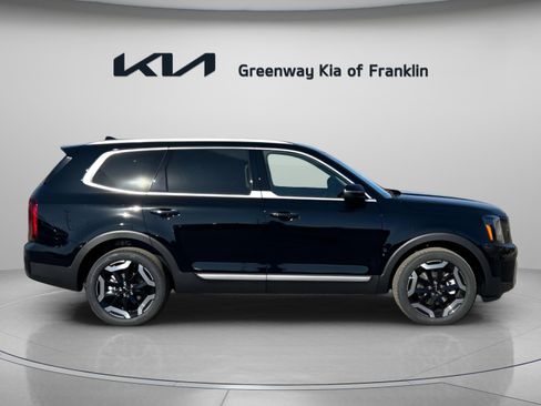 New 2025 Kia Telluride S image 8