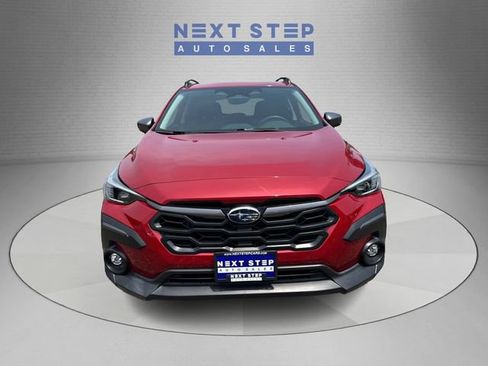 Used 2024 Subaru Crosstrek 2.5i Limited AWD/4WD image 2