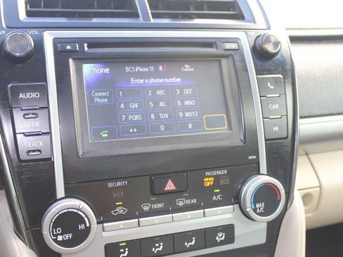 Used 2014 Toyota Camry LE FWD image 24