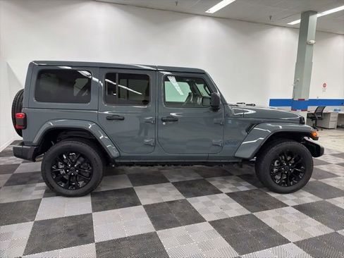 Used 2025 Jeep Wrangler Sahara 4xe w/ Safety Group image 8