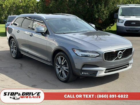 Used 2017 Volvo V90 T6 Cross Country AWD/4WD image 7