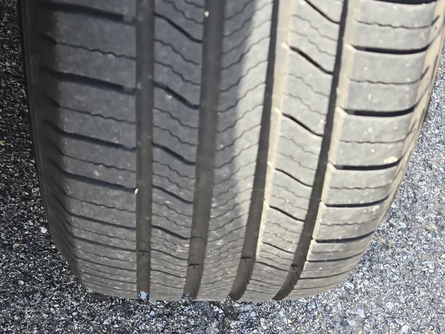 Used 2019 Subaru Ascent Touring AWD/4WD image 11