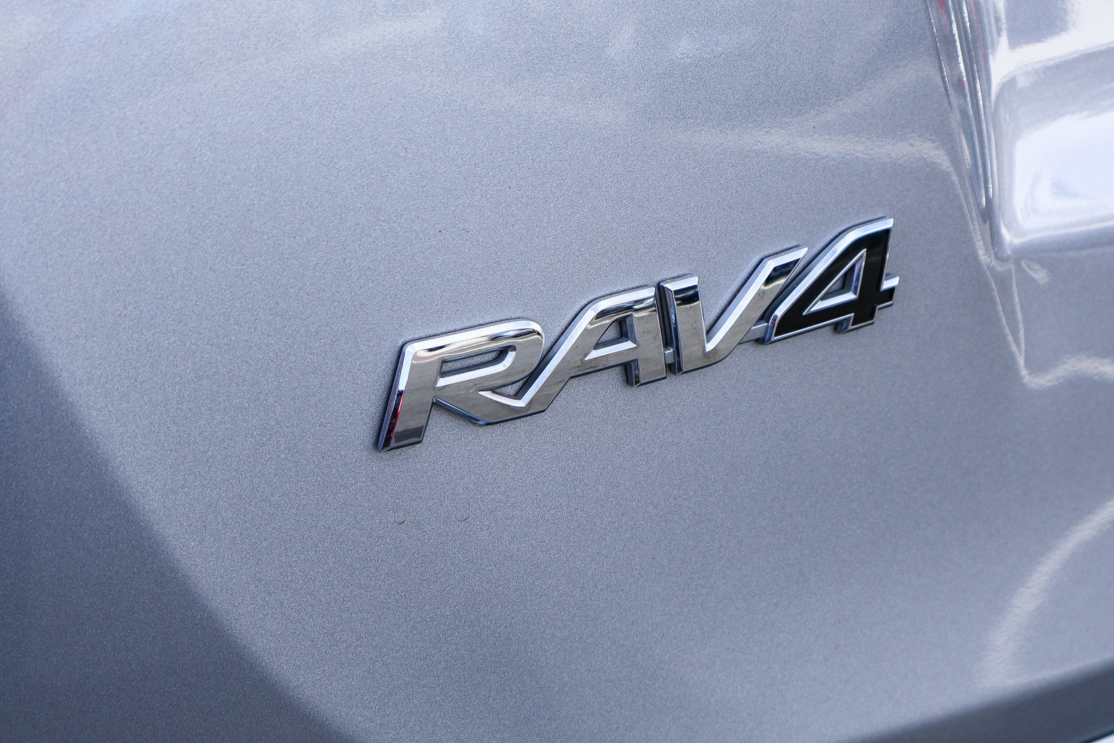 Used 2016 Toyota RAV4 XLE AWD/4WD image 25