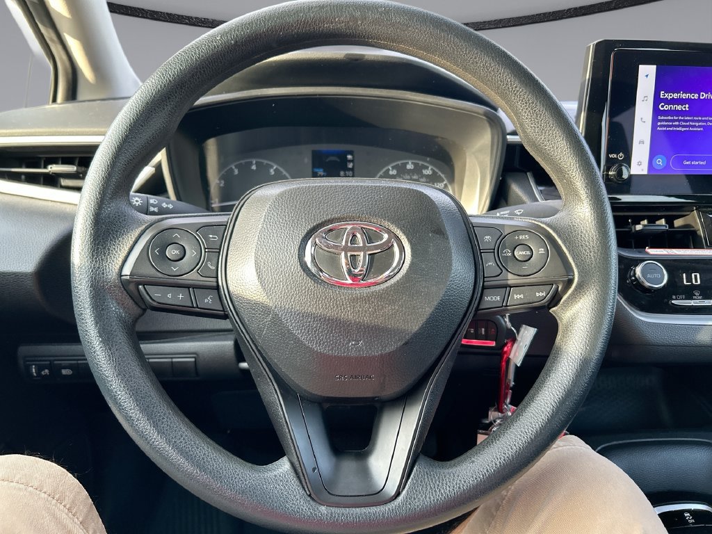 Used 2025 Toyota Corolla LE FWD image 14