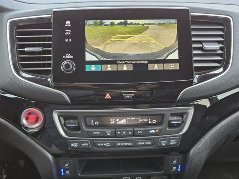 Used 2024 Honda Passport Black Edition image 21