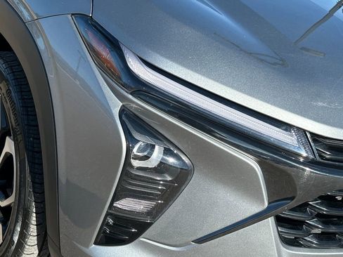 Used 2024 Chevrolet Trax RS w/ Driver Confidence Package image 26