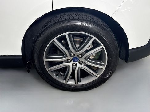 Used 2021 Ford Edge Titanium FWD image 37