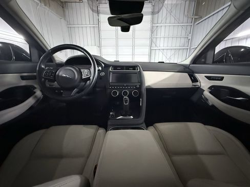 Used 2020 Jaguar E-PACE SE image 44
