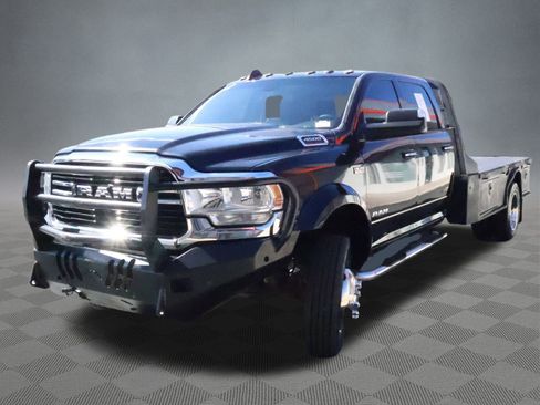 Used 2019 RAM 4500 SLT w/ Quick Order Package 27G SLT image 15