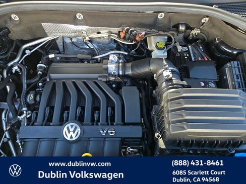 Used 2023 Volkswagen Atlas Cross Sport SE w/ Panoramic Sunroof Package FWD image 25