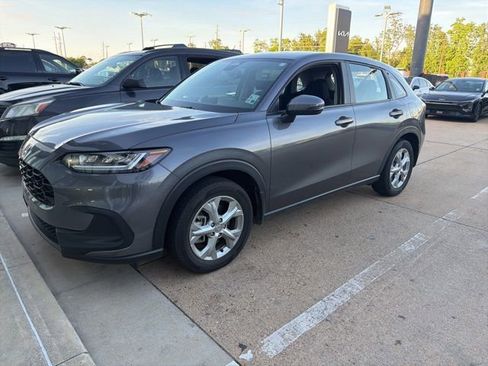 Used 2024 Honda HR-V LX image 1