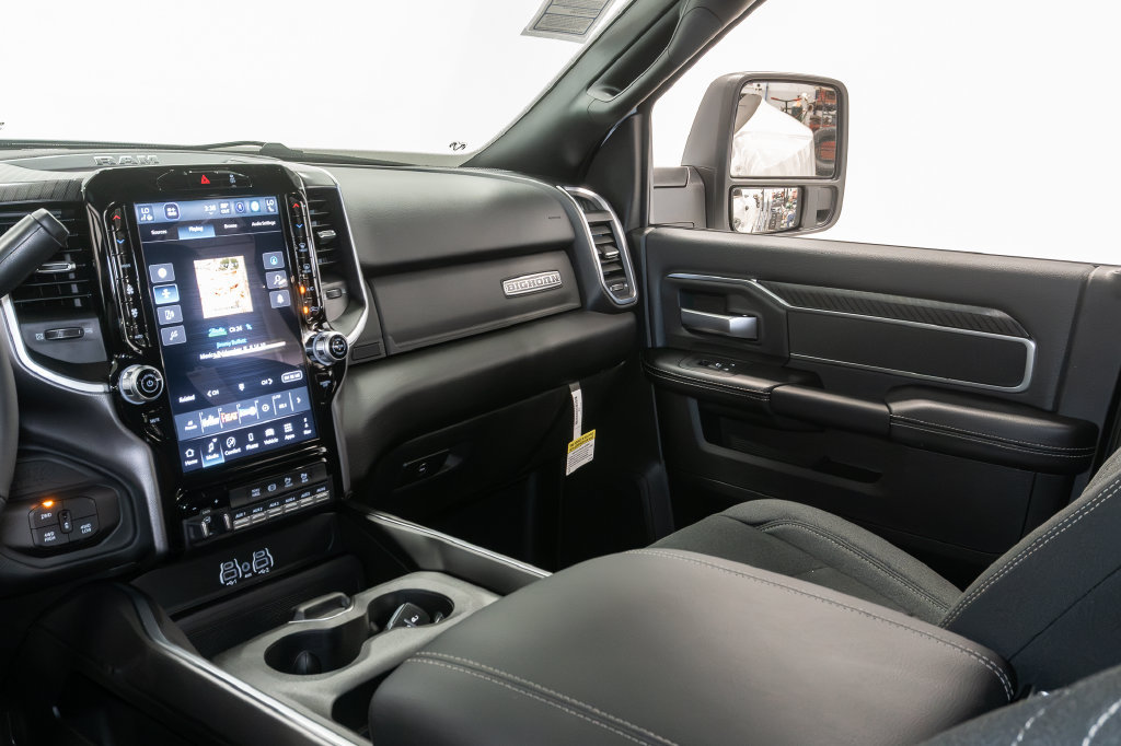 New 2027 RAM 3500 Big Horn AWD/4WD image 12