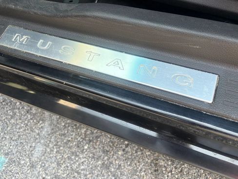 Used 2009 Ford Mustang GT RWD image 27