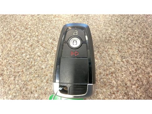 Used 2018 Ford Edge SEL w/ Equipment Group 201A image 19