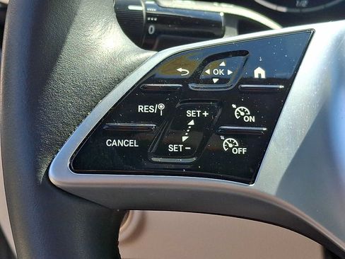 Used 2024 Mercedes-Benz C 300 4MATIC Sedan image 17