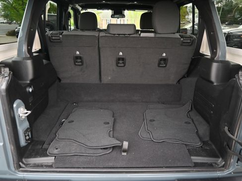 Used 2025 Jeep Wrangler Sahara w/ Safety Group image 13