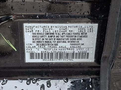 Used 2024 Nissan Sentra SV FWD image 29