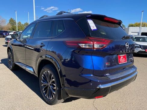 New 2026 Nissan Rogue Platinum w/ Platinum Premium Package image 3