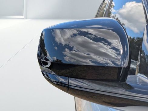 New 2025 Jeep Grand Cherokee Altitude image 10