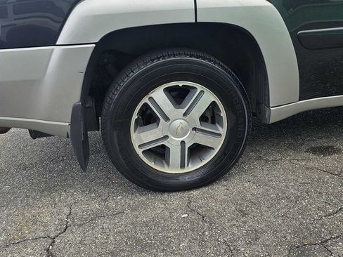Used 2004 Chevrolet TrailBlazer LT w/ LT Preferred Equipment Group AWD/4WD image 10