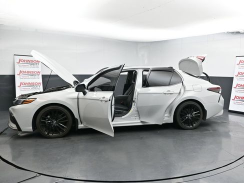 Used 2024 Toyota Camry XSE image 28