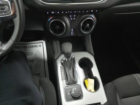 Used 2025 Chevrolet Blazer LT FWD image 14