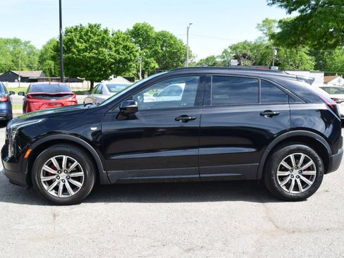 Used 2021 Cadillac XT4 Sport w/ Cold Weather Package AWD/4WD image 9