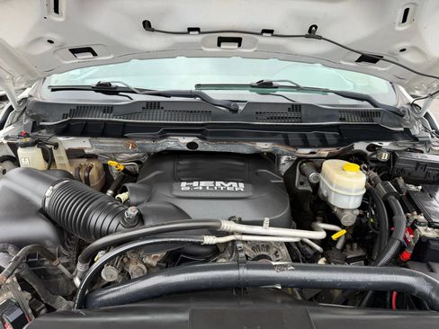 Used 2017 RAM 3500 Tradesman w/ Chrome Appearance Group image 35