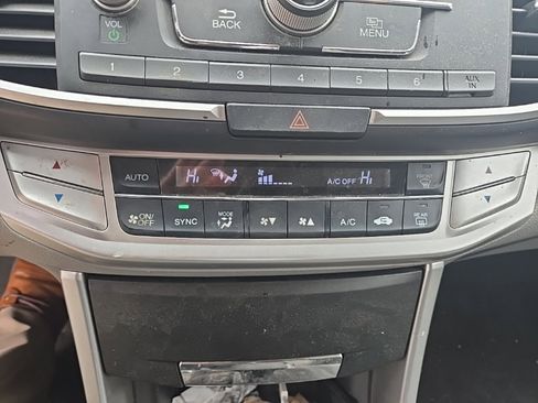 Used 2014 Honda Accord LX image 10