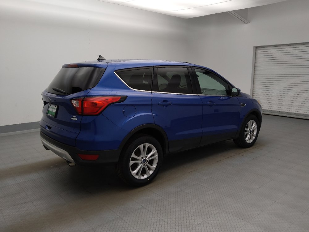 Used 2019 Ford Escape SE FWD image 10