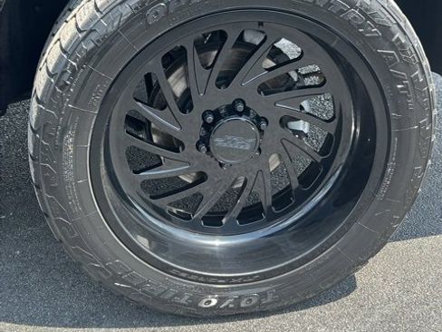 Used 2018 Ford Expedition Max Limited w/ Equipment Group 302A image 20