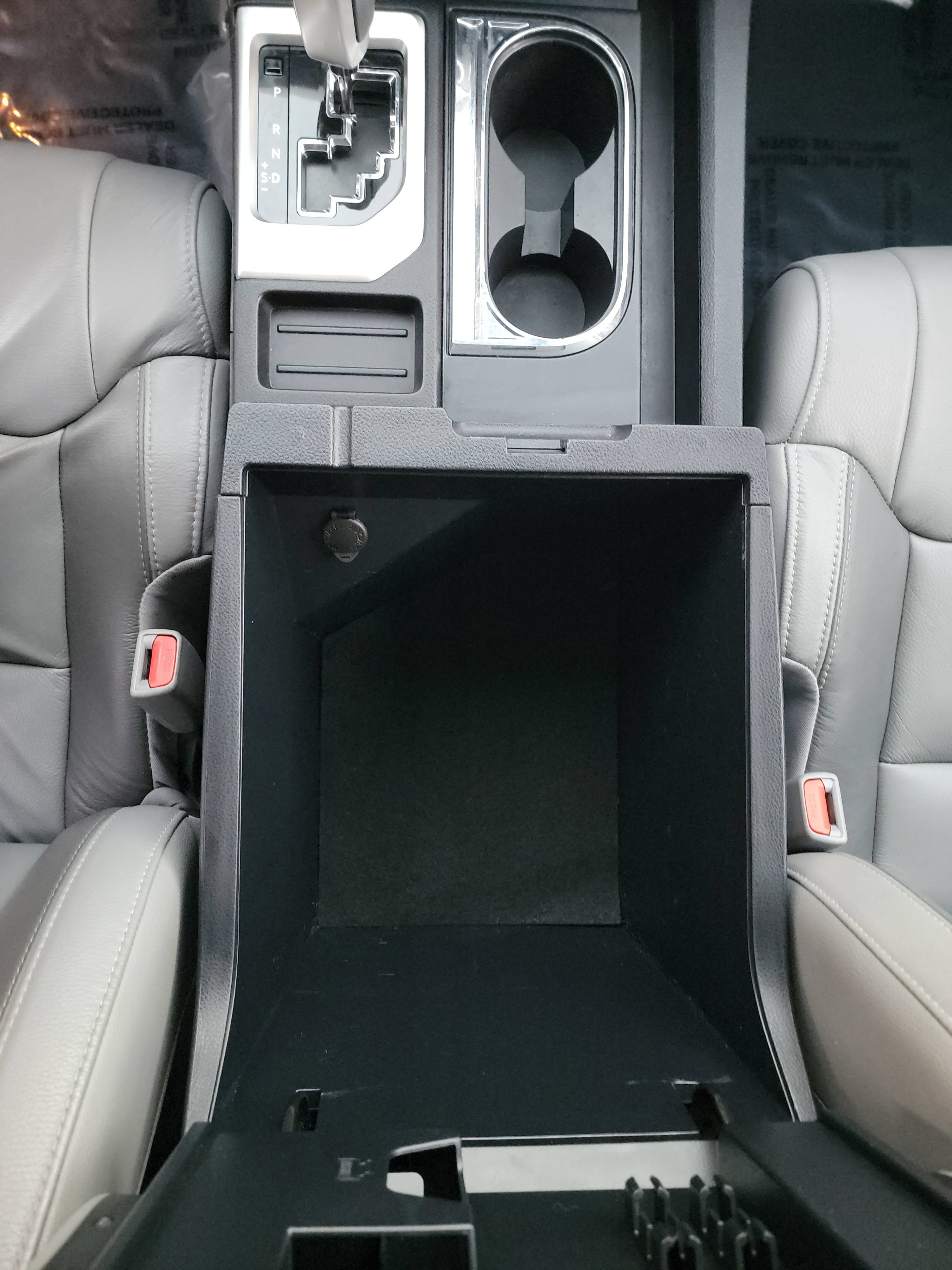 Used 2018 Toyota Tundra Limited AWD/4WD image 28