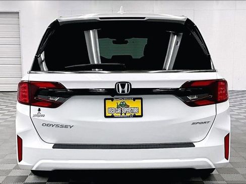 Used 2025 Honda Odyssey Sport-L image 5