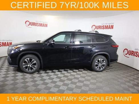 Used 2022 Toyota Highlander XLE AWD/4WD image 11