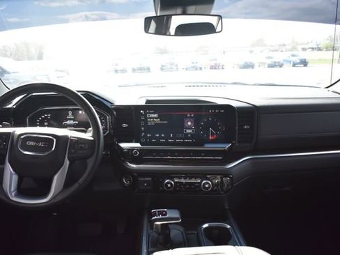 Used 2022 GMC Sierra 1500 Elevation w/ Elevation Premium Package image 39