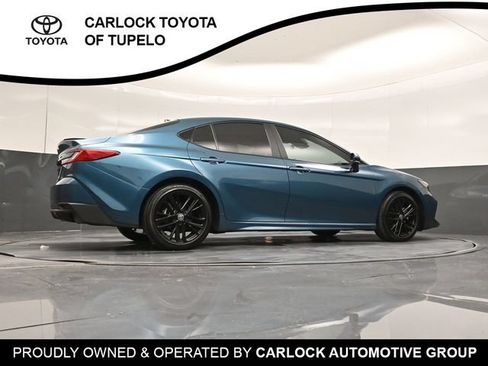 Used 2025 Toyota Camry SE FWD image 28