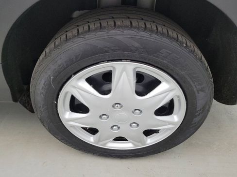 Used 2017 Ford Escape S FWD image 31
