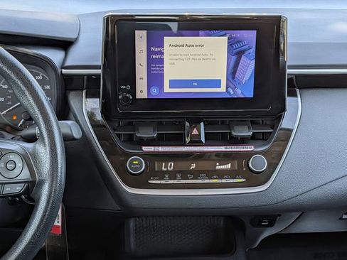 Used 2025 Toyota Corolla LE FWD image 15