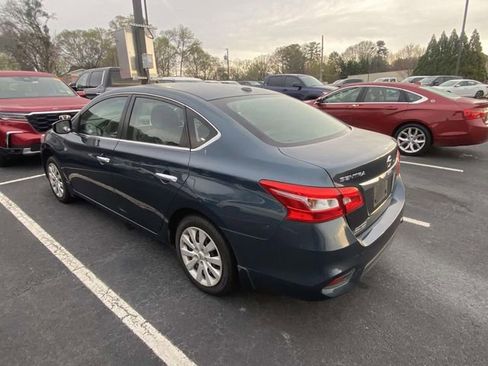 Used 2017 Nissan Sentra SV image 4