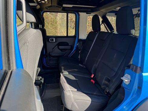 Used 2022 Jeep Wrangler Unlimited Sport w/ Sun And Sound Package image 14