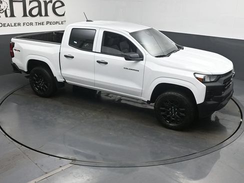 New 2026 Chevrolet Colorado W/T w/ WT Custom Package AWD/4WD image 16