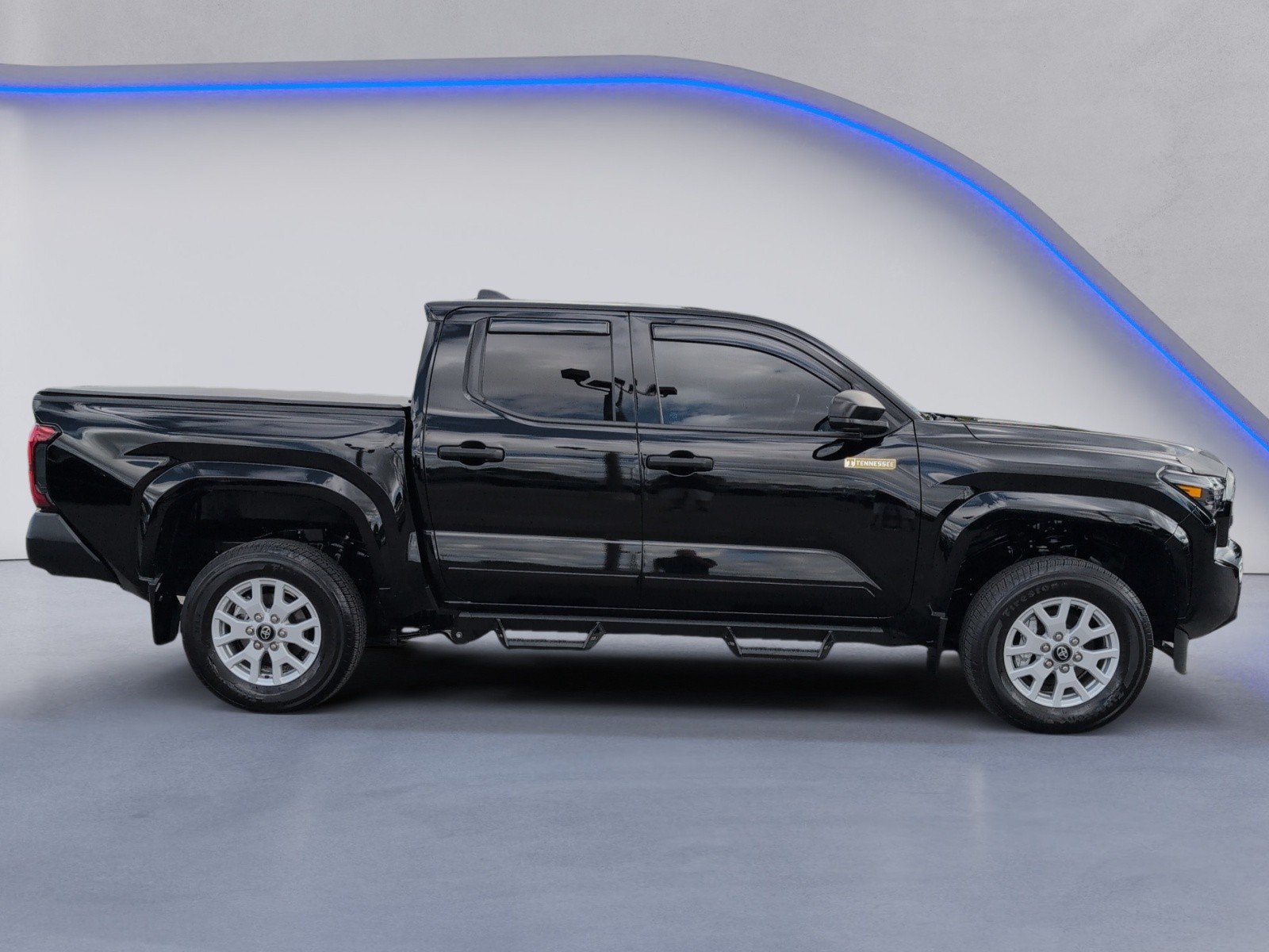 Used 2024 Toyota Tacoma SR AWD/4WD image 12