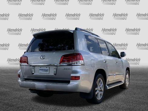 Used 2015 Lexus LX 570 4WD w/ Luxury Package image 10