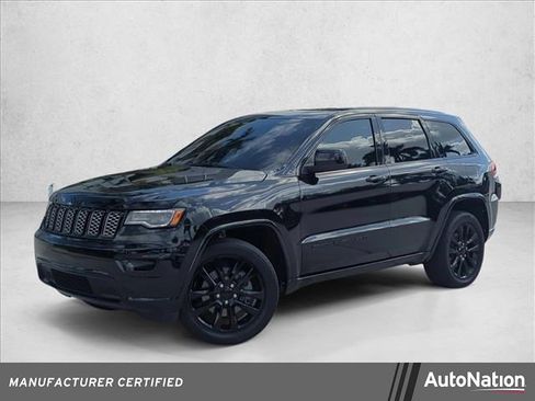 Used 2022 Jeep Grand Cherokee Laredo X image 1