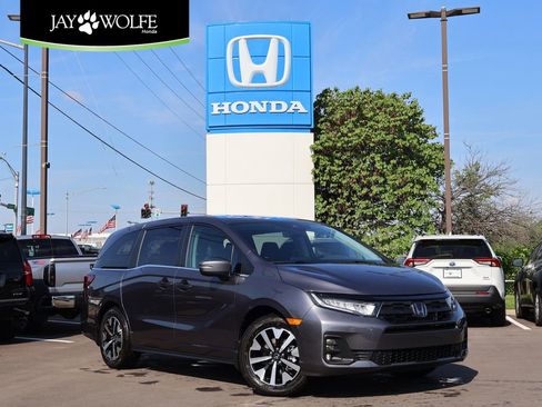 Certified 2026 Honda Odyssey EX-L image 1